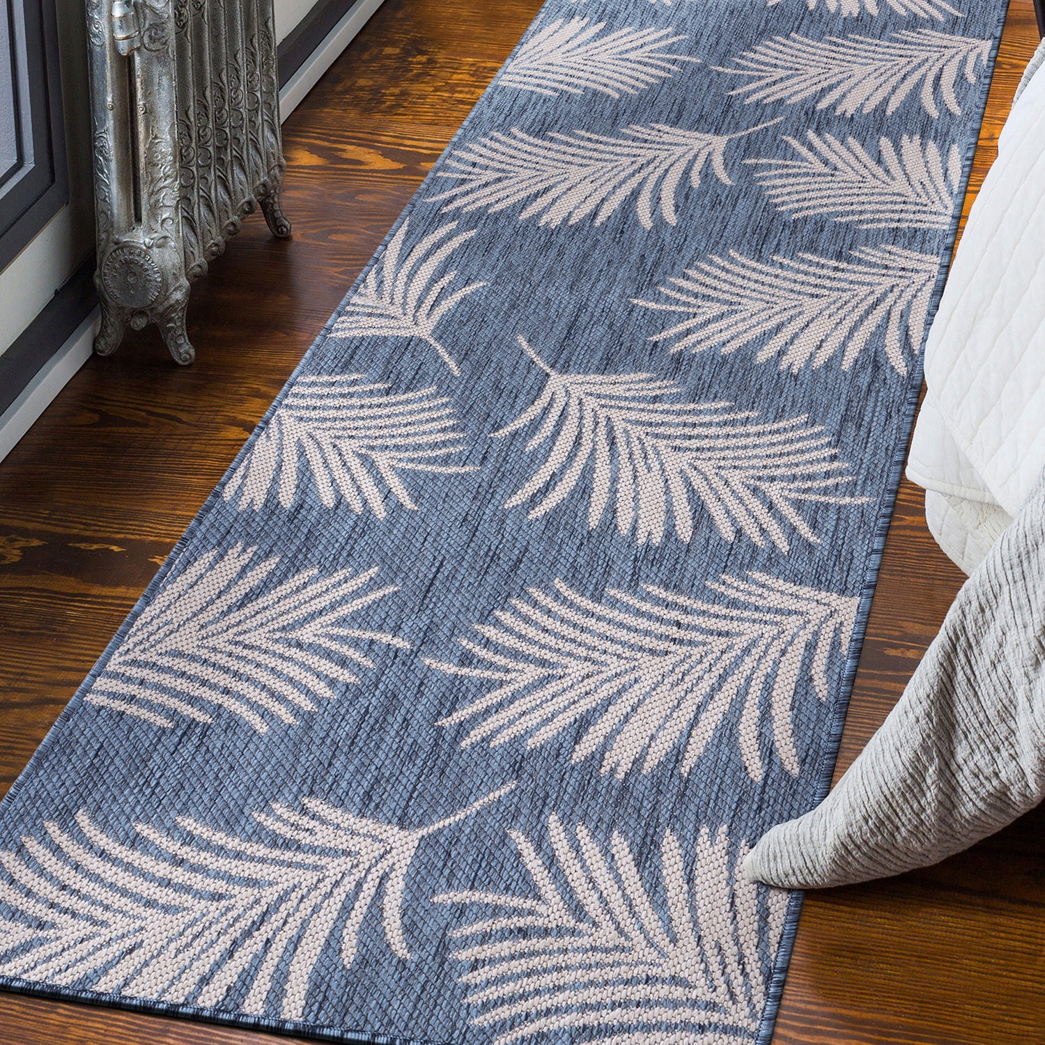 World Rug Gallery Contemporary Palm Leaves Textured Flat Weave Indoor/Outdoor Area Rug - BLUE 2'x7'