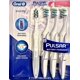 thumbnail image 4 of Cepillo de dientes Oral-B 3D White Luxe Pulsar a pilas, paquete de 4, 4 of 6