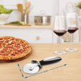 thumbnail image 4 of Rueda para pizza de acero inoxidable de calidad, extra afilada con mango antideslizante, fácil de limpiar: para pizzas grandes y pequeñas con facilidad, 4 of 5