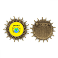 thumbnail image 1 of Pin de gancho de metal vintage Unbranded Protección de la tierra con forma de sol 4.5 cm, 1 of 3