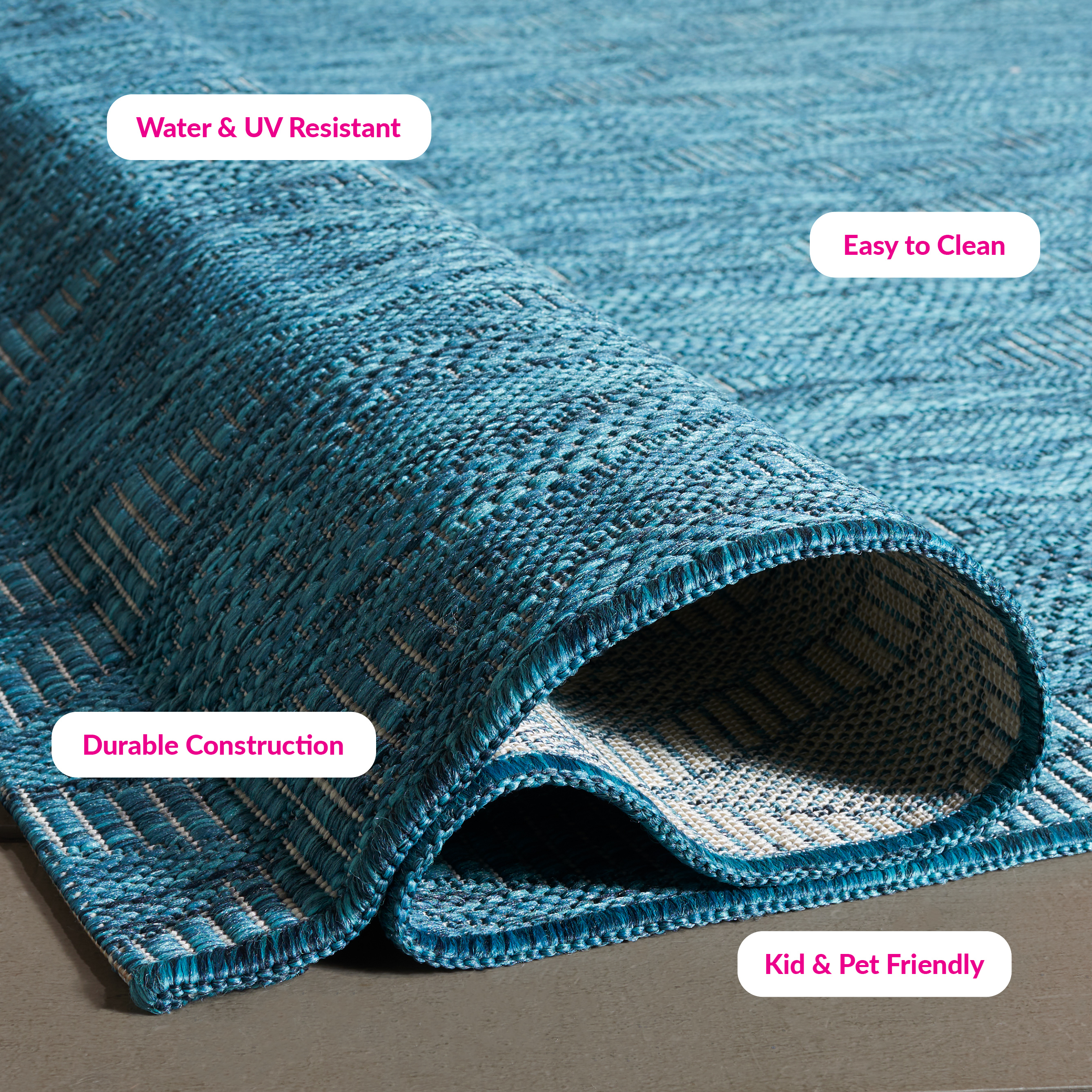 Safavieh Courtyard Teodor Geometric Indoor/Outdoor Area Rug, Turquoise/Blue, 2' x 3'7"