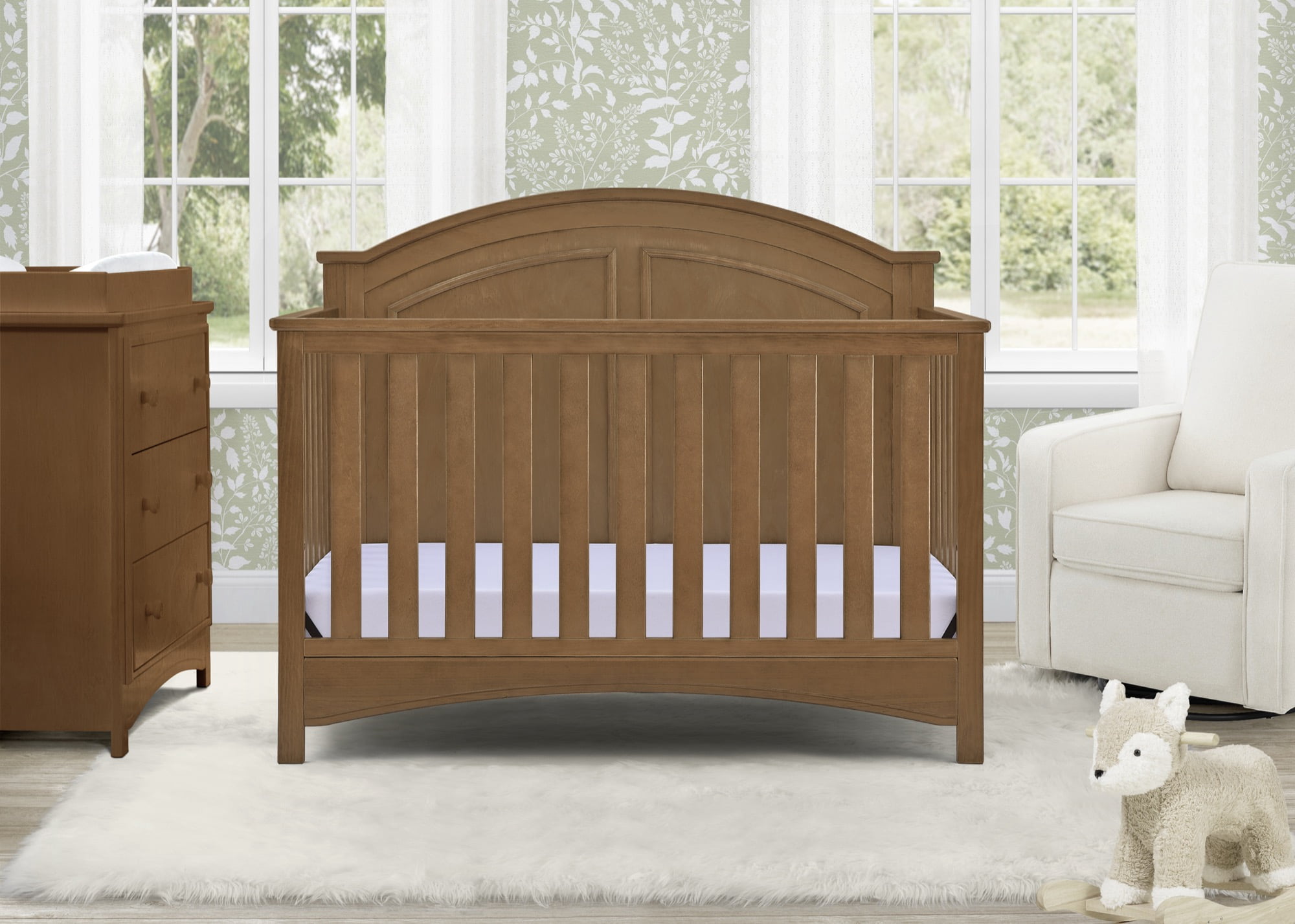 Delta Children Perry 6-in-1 Convertible Crib, Greenguard Gold Certified, Converts to Toddler Bed, Daybed, Sofa Bed & Full-Size Bed with/without Headboard, Fits Standard Crib Mattress, Chestnut