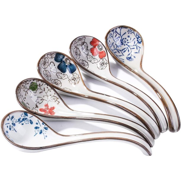 Juego de 4 cucharas soperas de cerámica japonesas y coreanas (al azar), cucharas curvas pintadas a mano, cucharas de arroz con mango largo (al azar)