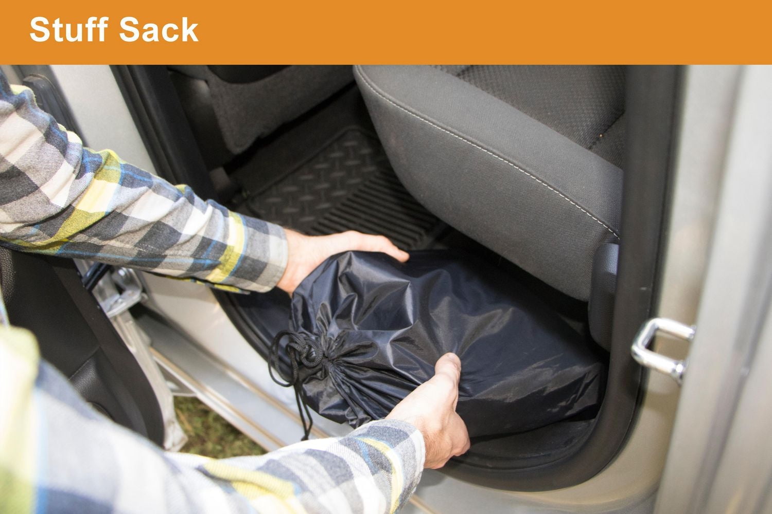 Rightline Gear Truck Bed Cargo Net with Built-In Tarp