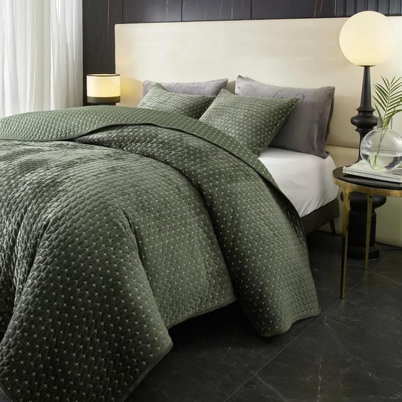 Velvet Quilt Queen Size, Oversized Bedspread Quilted Bedding Set, Luxurious Soft Coverlet Set Lightweight Velvet Comforter for All Season with Pillow Shams 90x96 Army Green Striped Queen