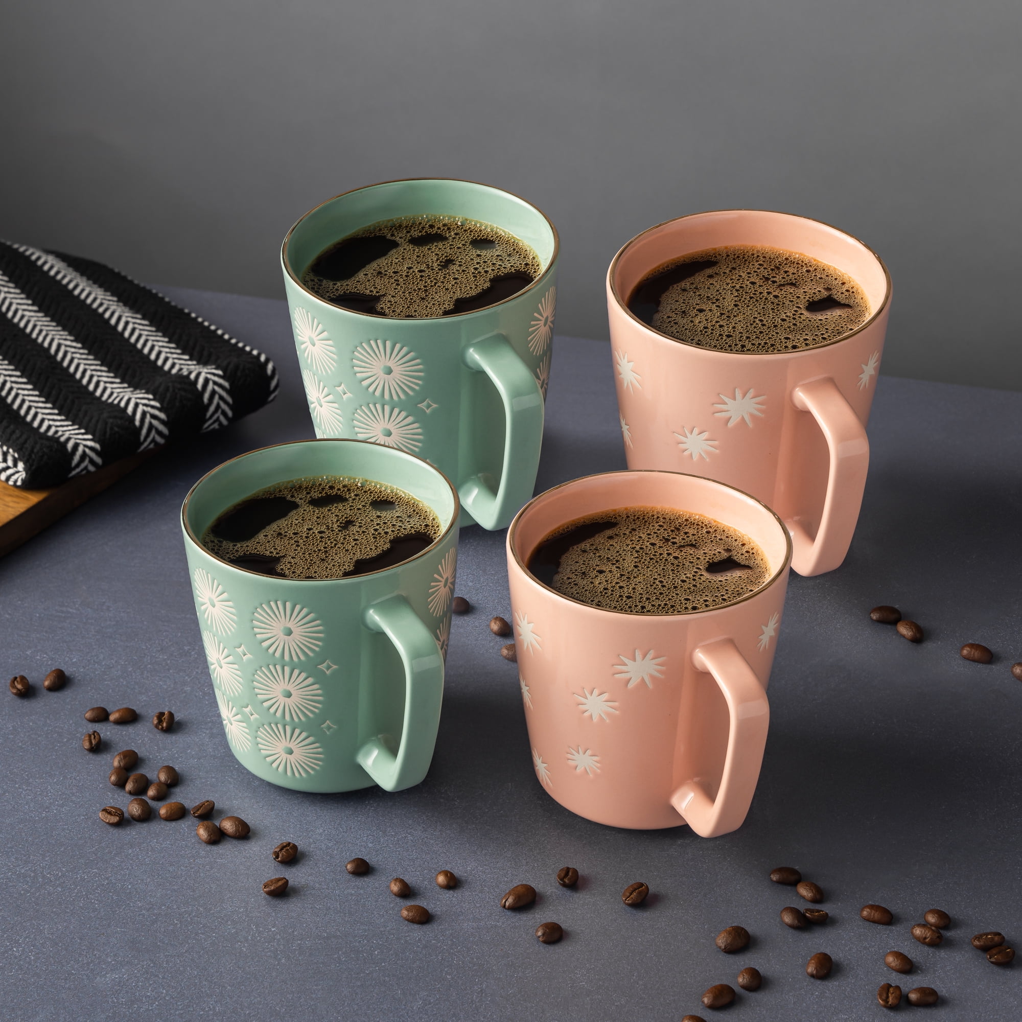 Thyme & Table 4 Pack Green Sunburst and Pink Toss Stars Stoneware