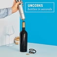 thumbnail image 3 of Abridor eléctrico de botellas de vino Oster inalámbrico con cortador de papel, 3 of 4