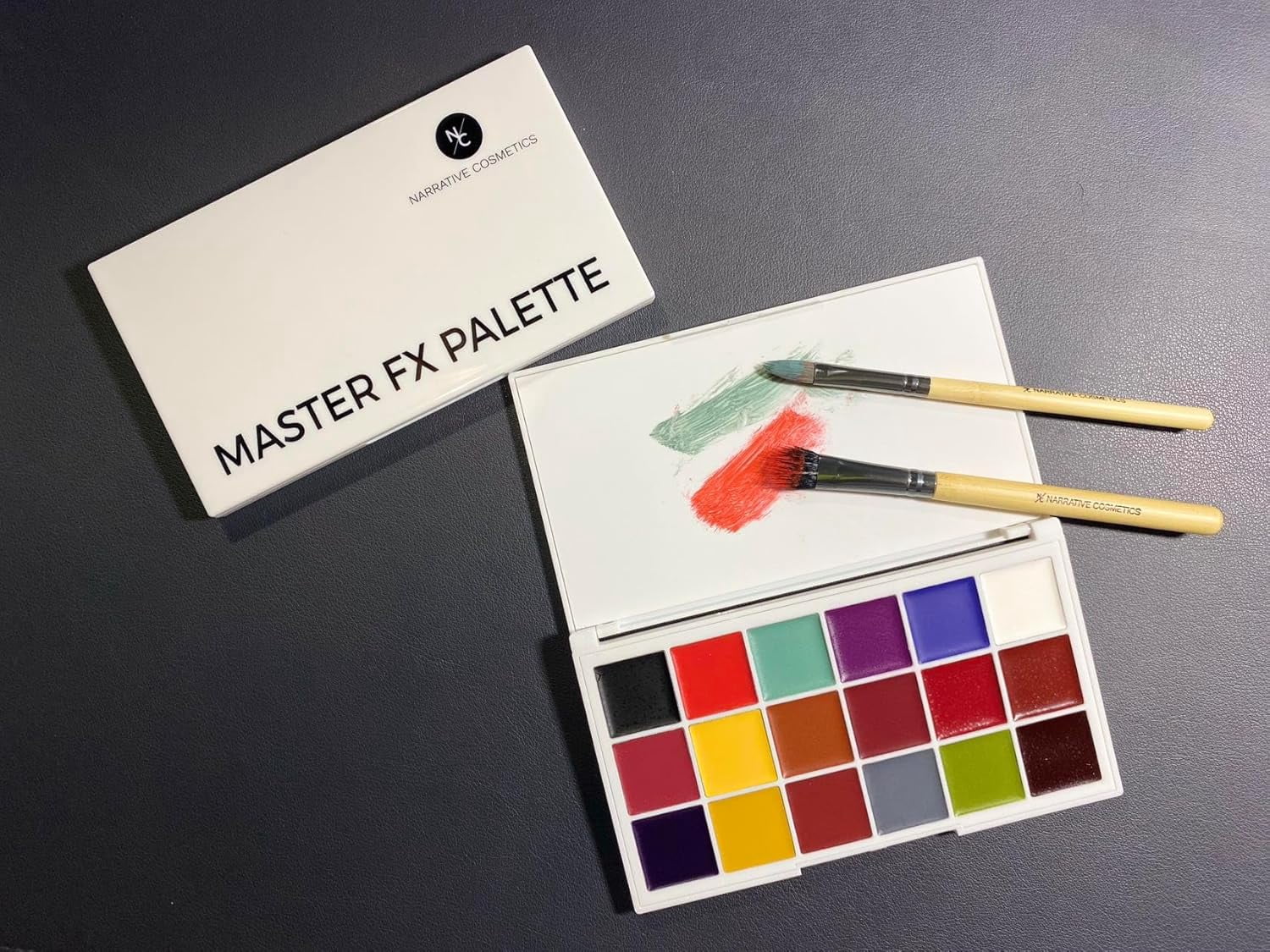 Narrative Cosmetics Master FX Palette, 18 Highly Pigmented Cream Colors, Professional SFX Makeup Palette for the Stage, Film, Costumes, Cosplay
