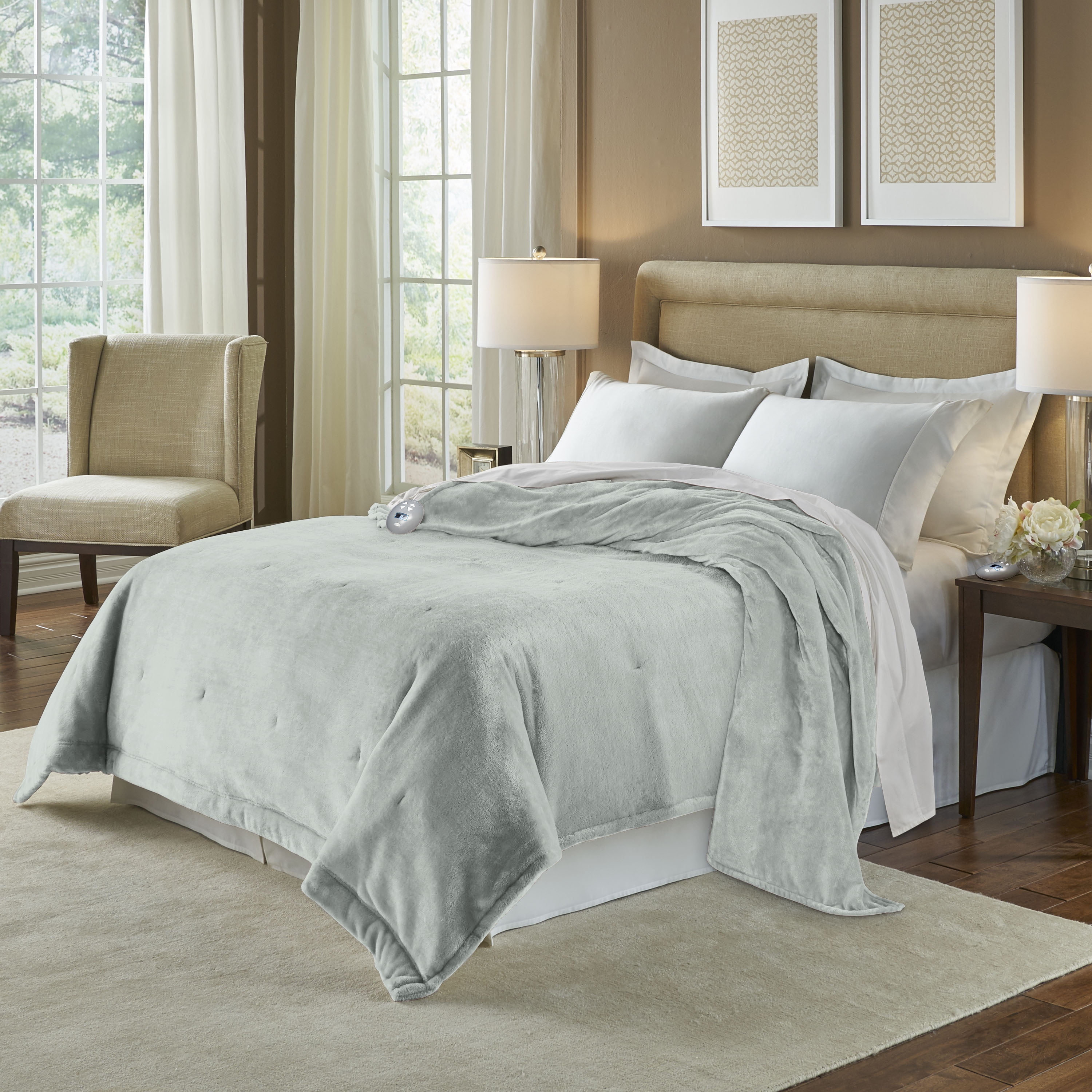 Safe and Warm Velvet Plush Low Voltage Electric Heated Blanket with