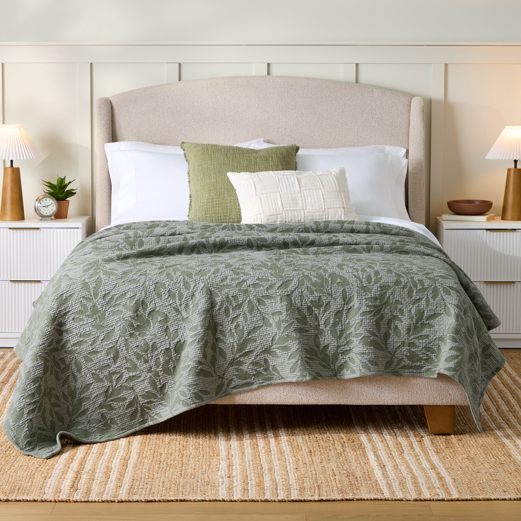 Better Homes & Gardens Dark Cilantro Botanical Double Cloth Cotton King Quilt