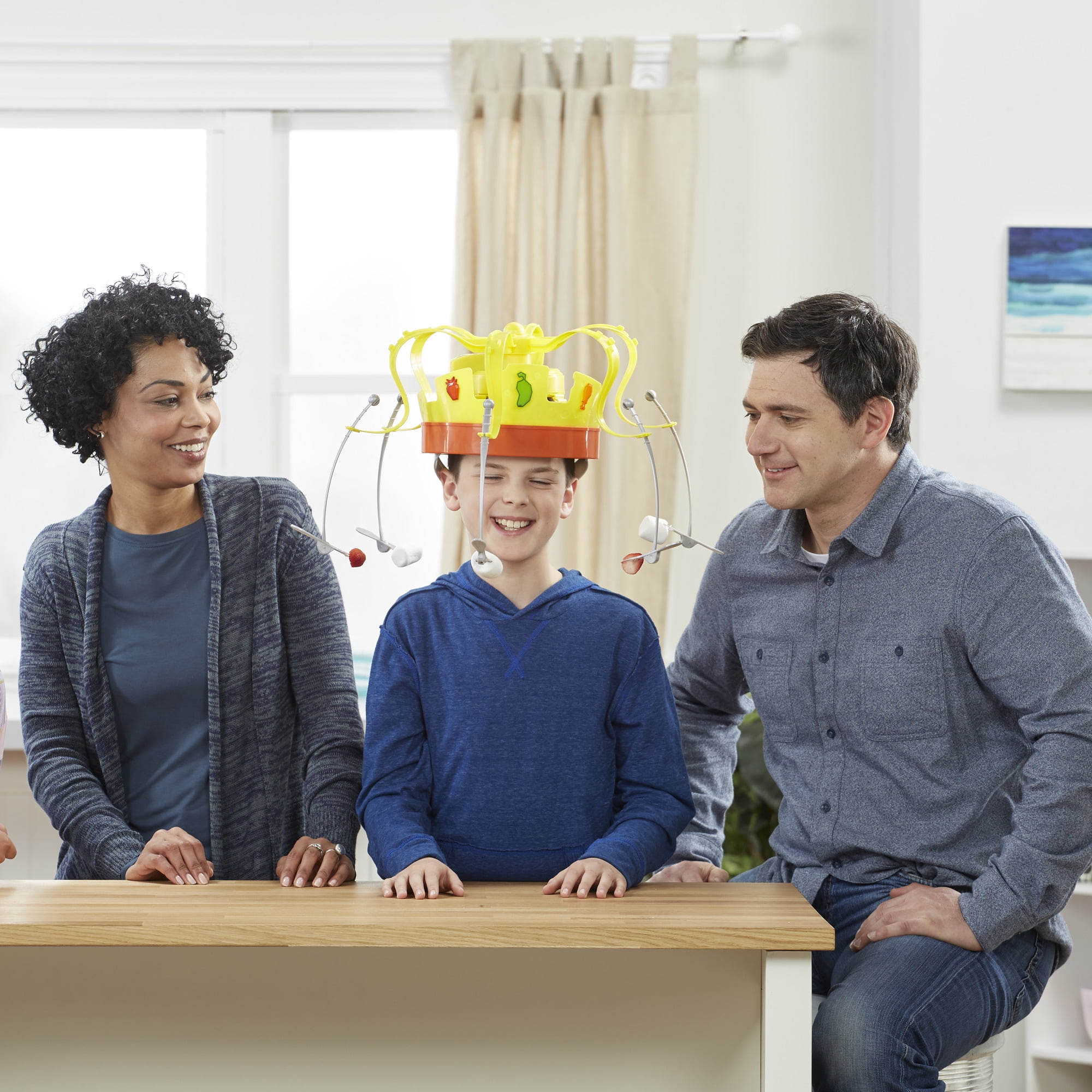 Chow Crown Electronic Family Game