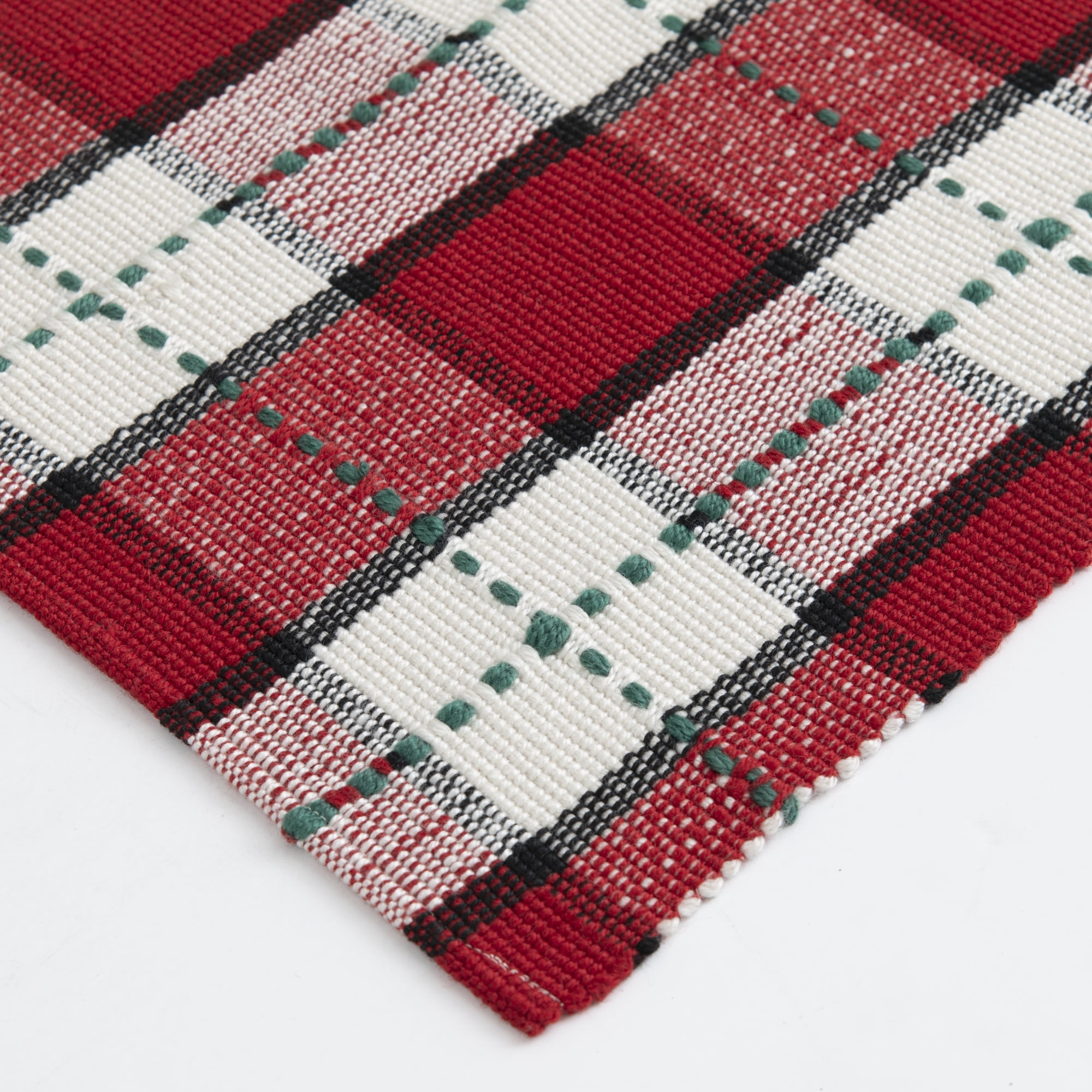 Apache Mills Winter Wonderland Red Plaid 24 in. x 36 in. Holiday Layering  Mat 60115310324x36 - The Home Depot