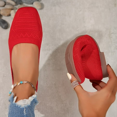 

Breathable Knit Flat Shoes - Women s Lightweight and Comfortable Slip On Shoes