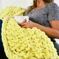 thumbnail image 3 of Donna Sharp Chenille Knitted Lemon Throw, 3 of 3