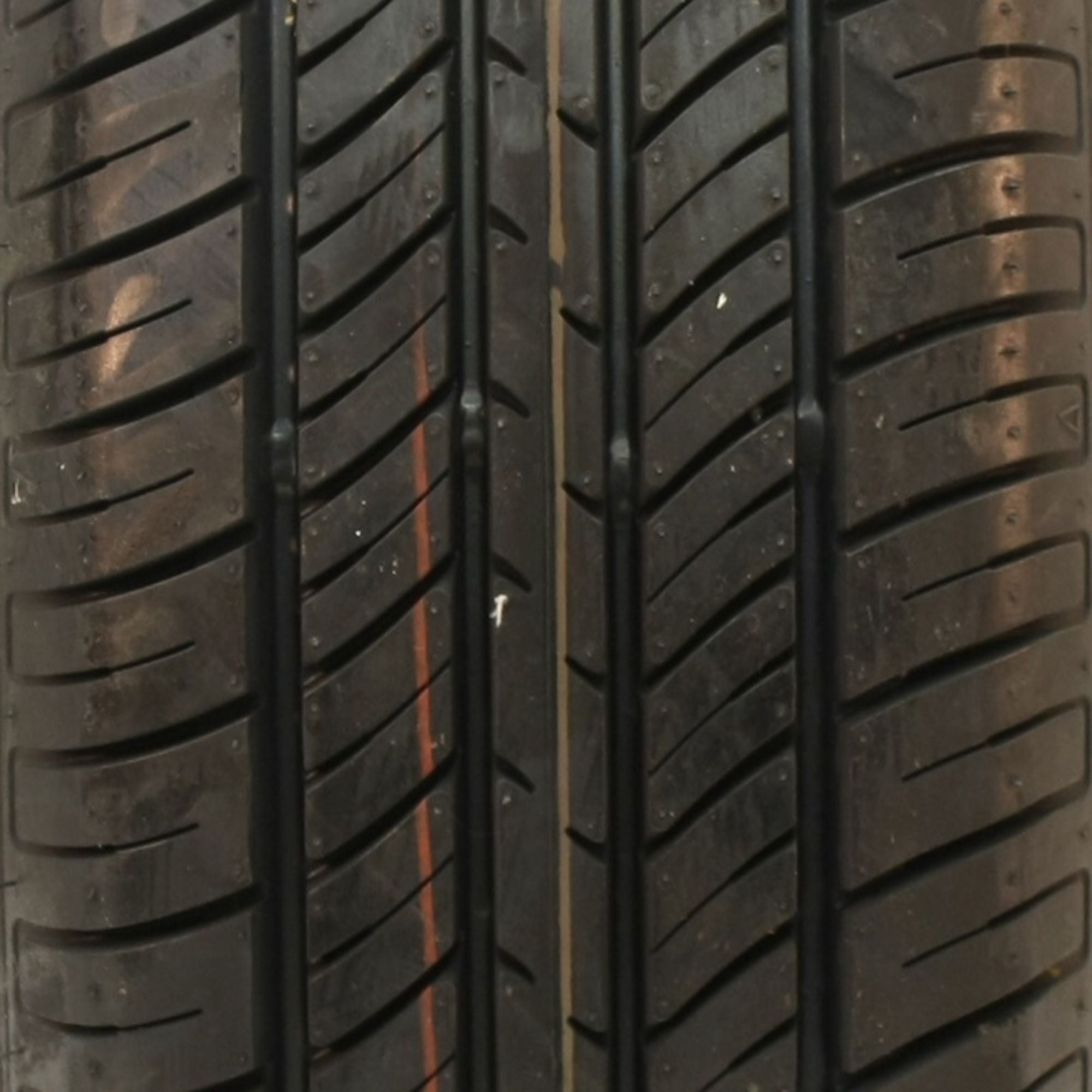Thunderer Mach I R201 215/65R17 99T Tire