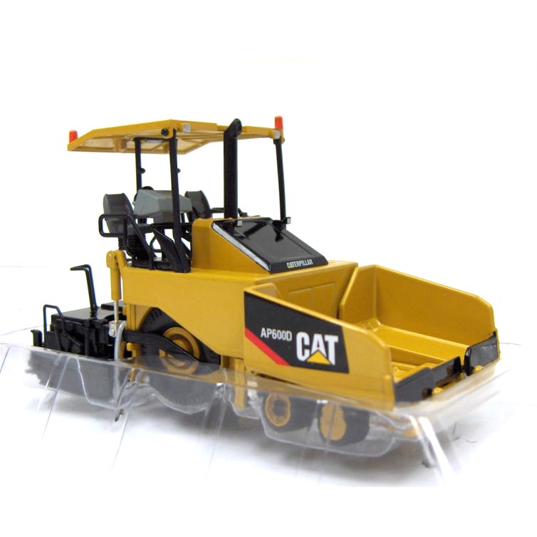 1/50 CAT AP600D Asphalt Paver With Canopy By Norscot