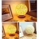 thumbnail image 4 of Lámpara de mesa LED Lámpara de noche Lámpara de bola de ratán alimentada por USB Regalo de cumpleaños creativo Dormitorio Sala de libros en casa (Diámetro-15 cm regulable, beige), 4 of 5