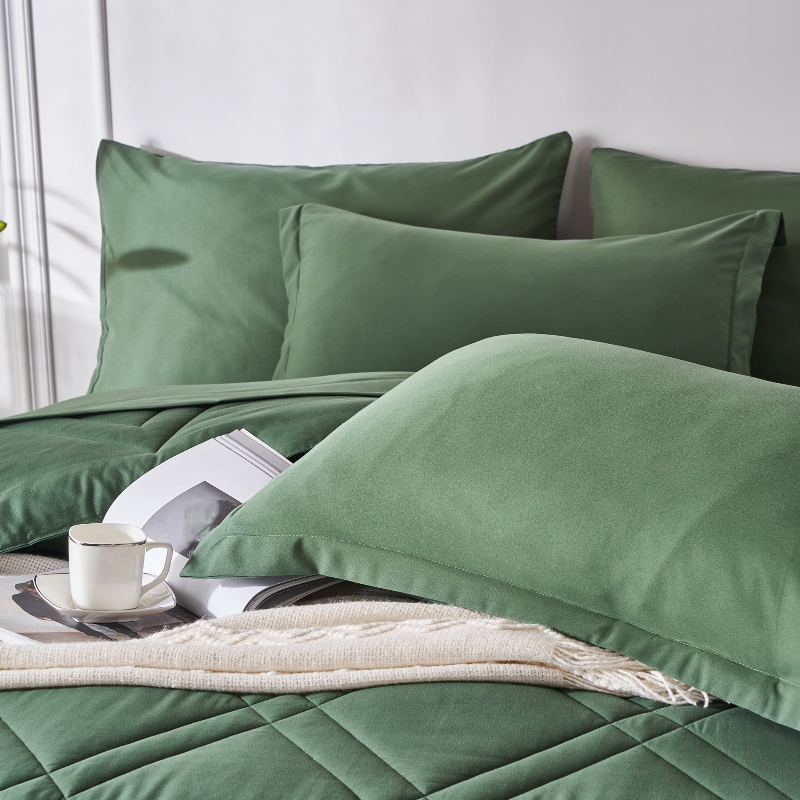 Davulos Comforters Queen Size, Queen Quilt Bedding Set 7 Pieces All Season Bed in a Bag Dark Green Comforter