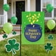 thumbnail image 1 of Bandera de jardín del Día de San Patricio | Diseño de trébol irlandés | Decoración reversible de poliéster para exteriores, patio, porche y cerca, 1 of 6