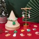 thumbnail image 4 of 1 caja de 32 piezas de 16 estilos de adornos navideños a granel, adornos de muñeco de nieve de resina, árbol de Navidad, copo de nieve, calcetines de reno, adornos para casa de vacaciones, 4 of 9