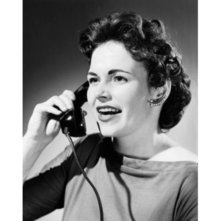 Close-up of a mid adult woman talking on the telephone Canvas Art -  (24 x