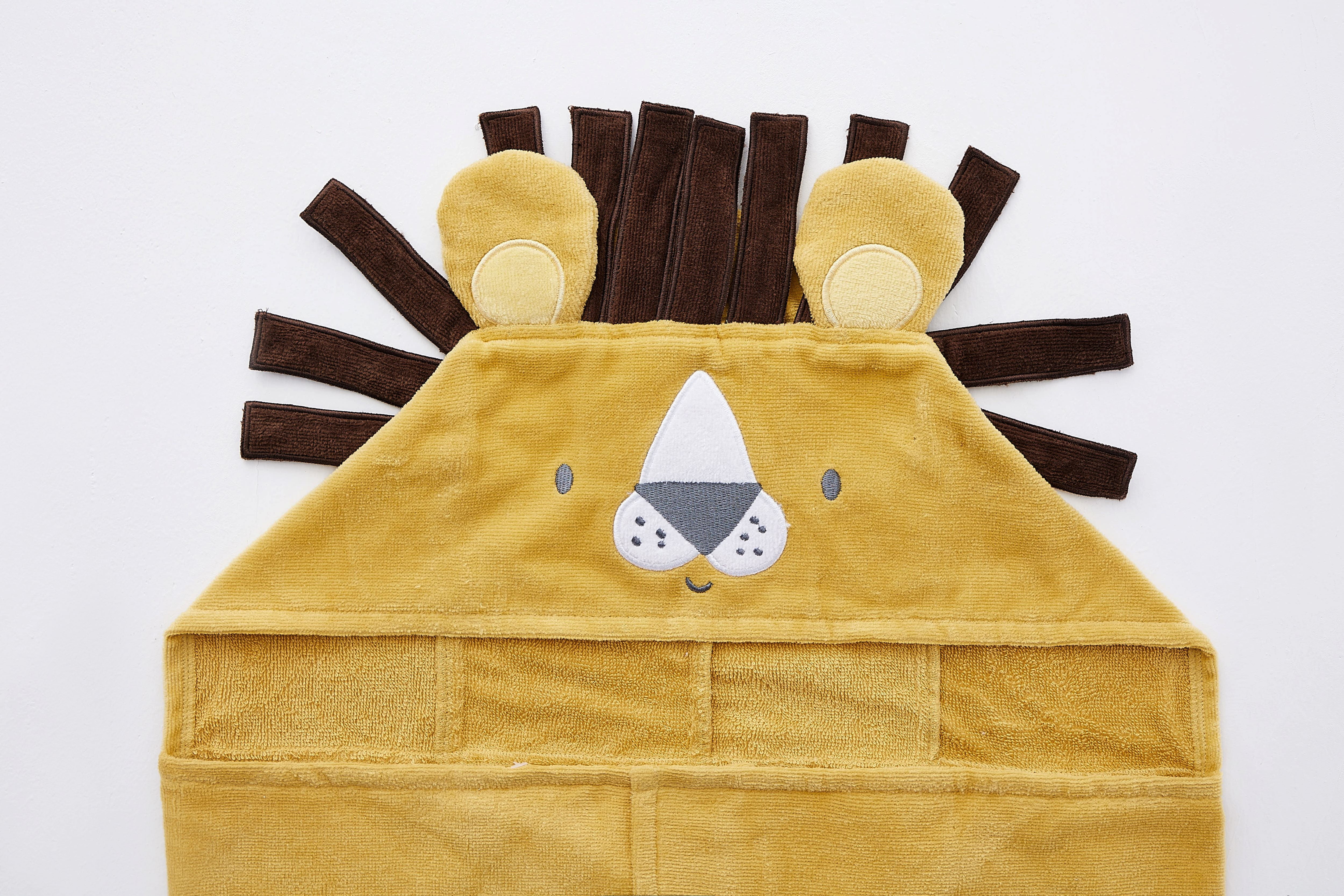 Your Zone Lion Cotton Towel & Washcloth with Hand Pocket, Yellow