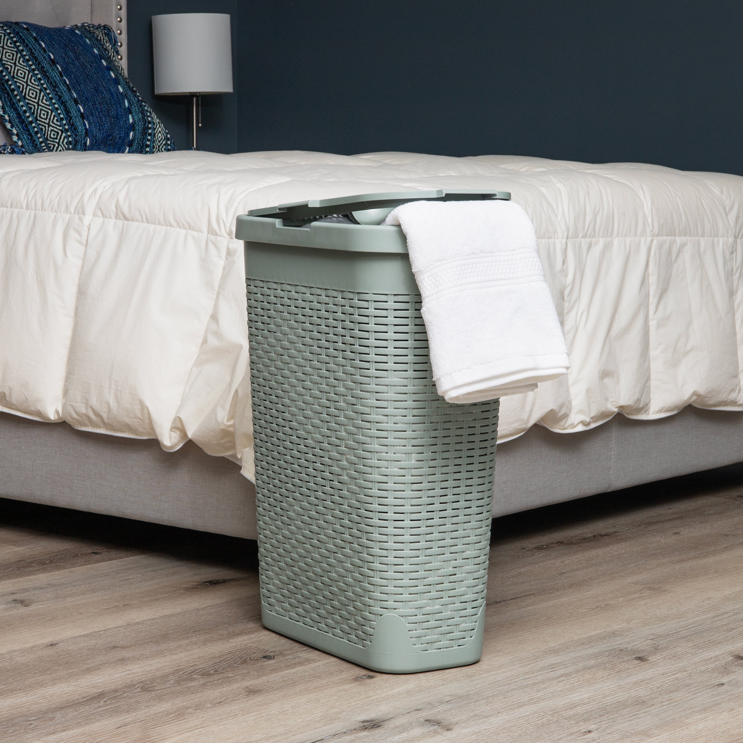 Mind Reader 40L Slim Laundry Hamper, Clothes Basket, Lid, Wicker Design, Plastic, Mint