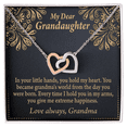 thumbnail image 1 of Love Signifie un Petit-Enfant Collier Inégalé, 1 of 7