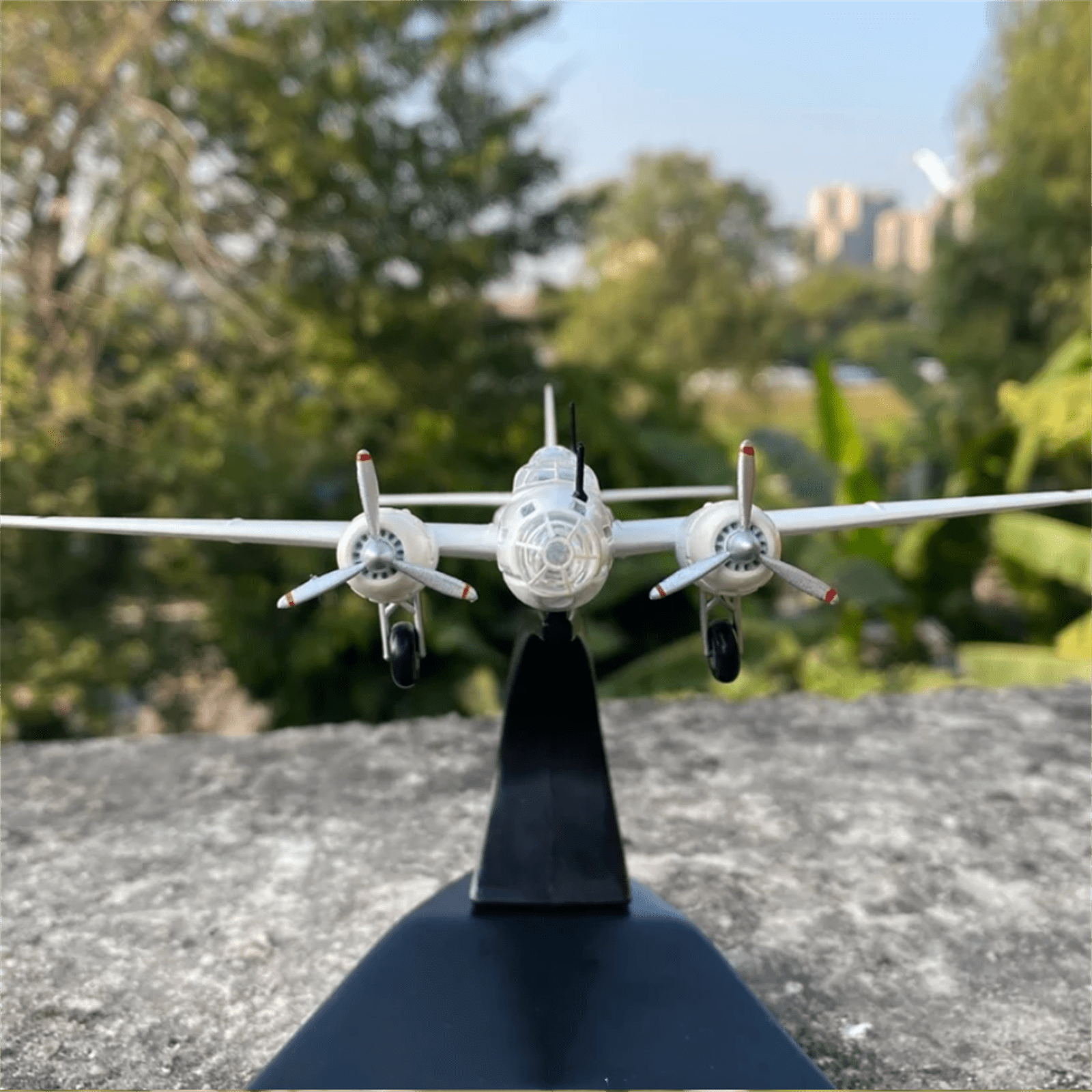 Retro 1:144 Scale G4M Bomber Peace Negotiator Aircraft Model Elegant Decoration Toy for Enthusiasts