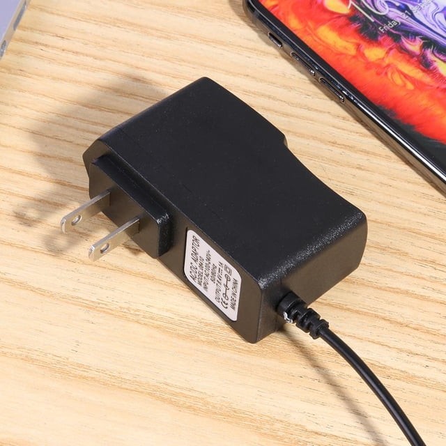 Cargador de batería de litio 8.4V 1A 18650 DC5.5mm Cargador adaptador de corriente (EE. UU.) Tmvgtek 2bm9jm2jm8dg8rw3D02