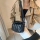 thumbnail image 3 of Bolso bandolera casual para mujer Hugo Negro 24x18x8cm, 3 of 10