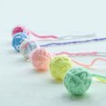 thumbnail image 4 of Juguetes divertidos para gatos MADDEN, bolas de hilo de colores con sonido de campana, juguete interactivo para masticar para gatitos, pelota de peluche, suministros para gatos, 4 of 5