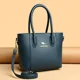 thumbnail image 4 of Bolso de mano de cuero de lujo para mujer, bolso cruzado de cuero sólido de diseñador para mujer, bolso de mano de moda para mujer, billetera para viajes diarios, 4 of 5