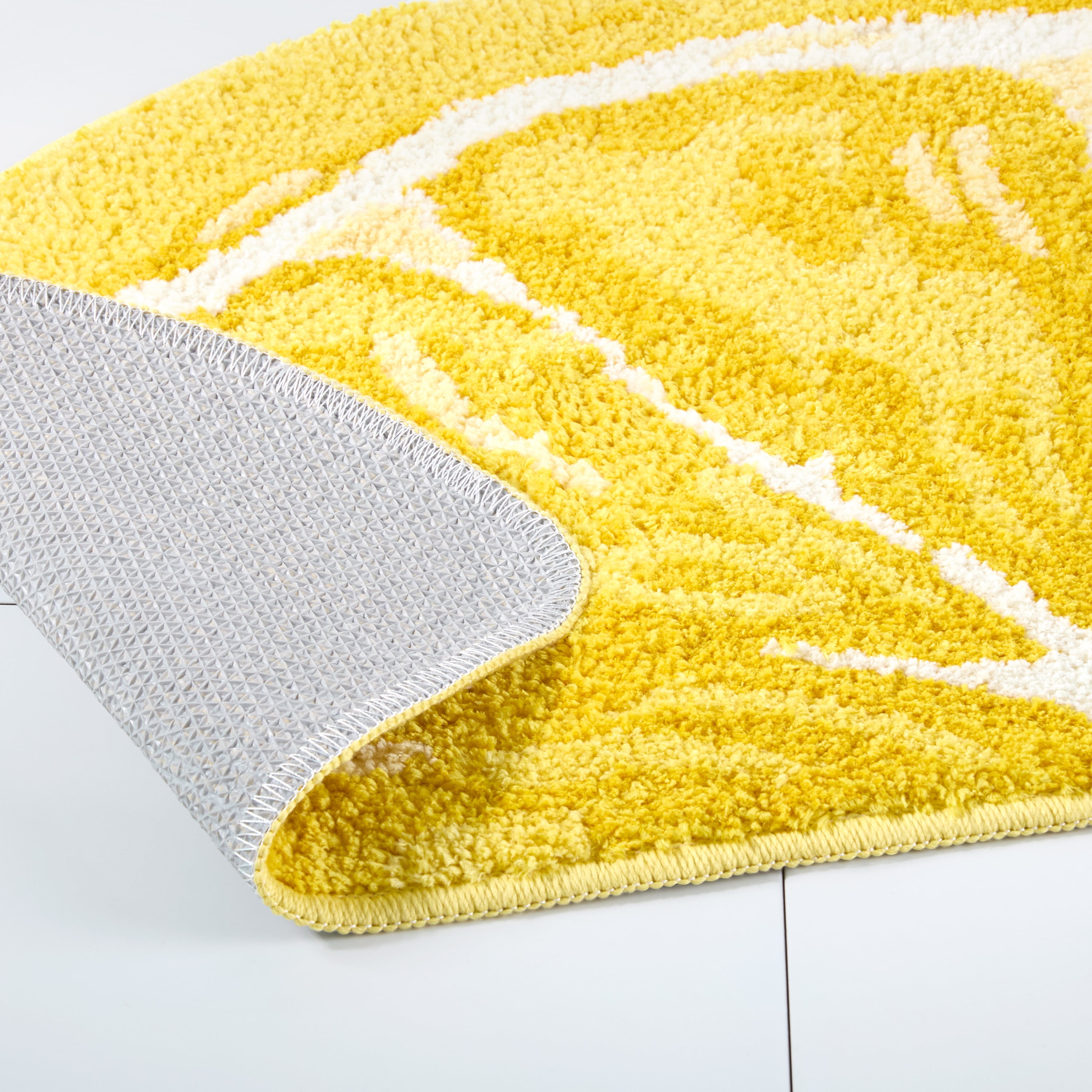 TOWN & COUNTRY PLAY Citrus Slice Lemon Half Circle Shaped Bath Mat, Absorbent Tufted Floor Mat, Non-Slip Backing, Machine Washable, Yellow, 34.7"x18.1"
