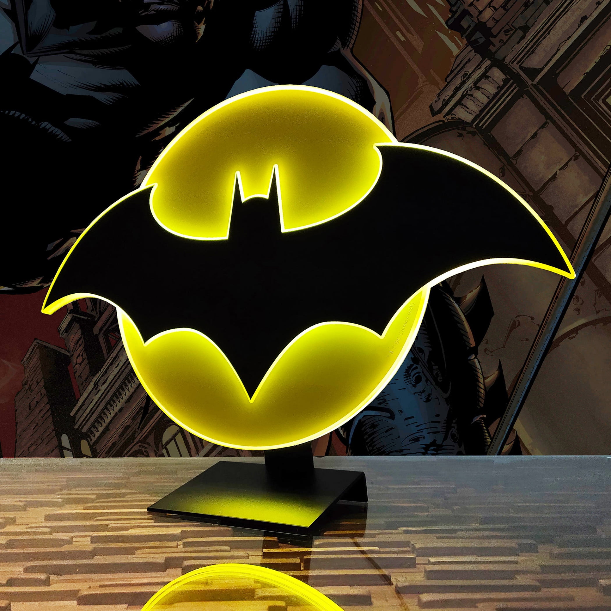 BATMAN ライト付き壁掛け彫刻 1992年 Batman Symbol Illuminated Table Lamp, Wall Mountable Art With