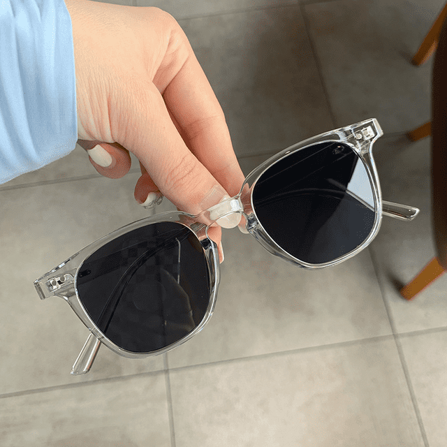 Typpkmm Vintage Square Sunglasses Women Men Brand Designer Small Round Sun Glasses Female Eyewear Oculos De Sol Unisex