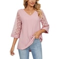 thumbnail image 1 of Blusa de retales de encaje con cuello en V y media manga para mujer, holgada y transpirable para primavera y verano, color rosa S, 1 of 8