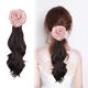 thumbnail image 3 of Clip de extensión de cabello de cola de caballo | Bouffant sintético grande y voluminoso ondulado | Aspecto natural realista | Fácil de usar | Trenzable | Para las mujeres y las niñas | 1 Pieza, 3 of 4