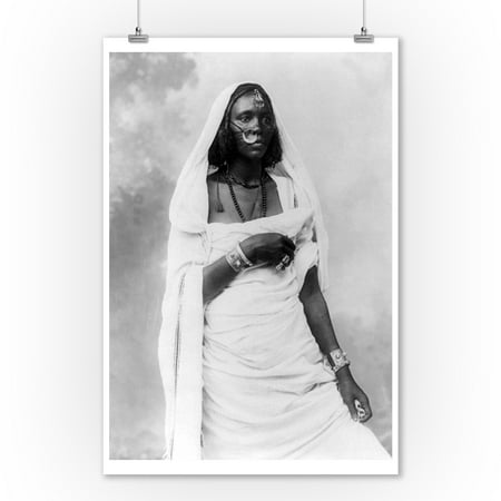 African Woman Posing in Wedding Dress Photograph (9x12 Art Print, Wall Decor Travel (Best Way To Pose For Wedding Photos)