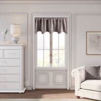 Ricardo Premium Velvet Scalloped Valance