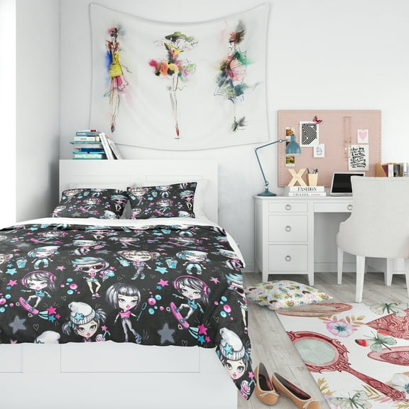 Designart 'Fashion Teenagers Glamorous & Sport Girls' Modern Teen Duvet Cover Set