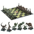thumbnail image 1 of Set de ajedrez The Noble Collection Jurassic Park con 32 dinosaurios, 1 of 6