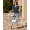 thumbnail image 4 of Jersey Arach&Cloz 2025 de moda primaveral con cuello en V y manga corta, 4 of 7