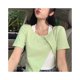thumbnail image 2 of Camiseta de mujer con dobladillo irregular, manga corta, ajustada, falsa, top informal de verano de 2 piezas para compras navideñas, 2 of 8