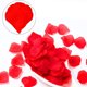 thumbnail image 4 of Pétalos de rosa románticos, pétalos de rosa artificiales rojos, flores de seda, pétalos de rosa falsos y hojas de rosa para un ambiente romántico, bodas, día de San Valentín y decoración de fiestas., 4 of 7