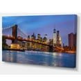 thumbnail image 2 of Pont de Brooklyn avec Lumières et Reflets, 2 of 3