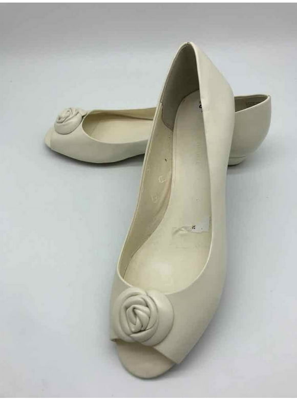 Pre-Owned Etienne Aigner Ivory Size 9 Slip On Flats