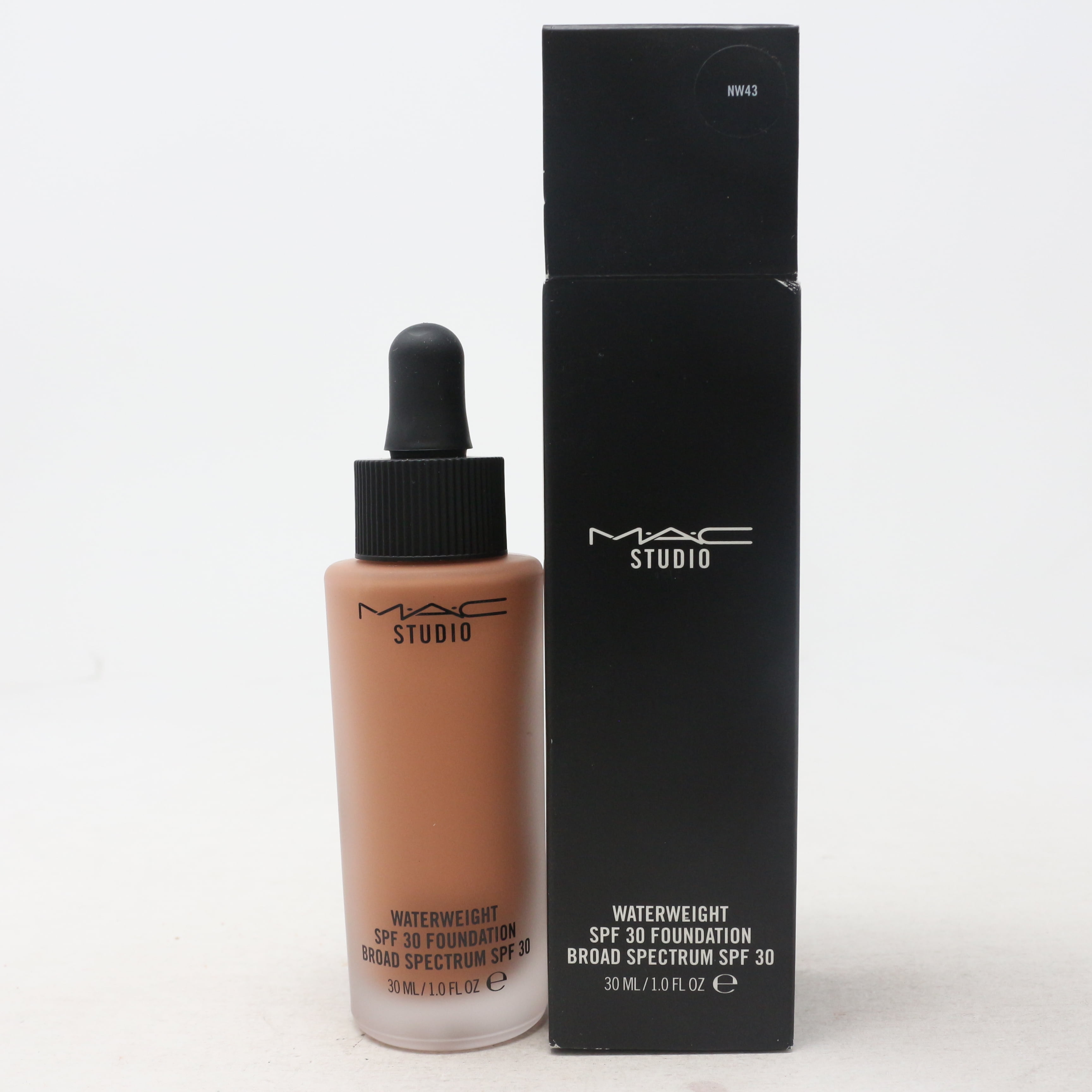 MAC Studio Waterweight SPF 30 Foundation
