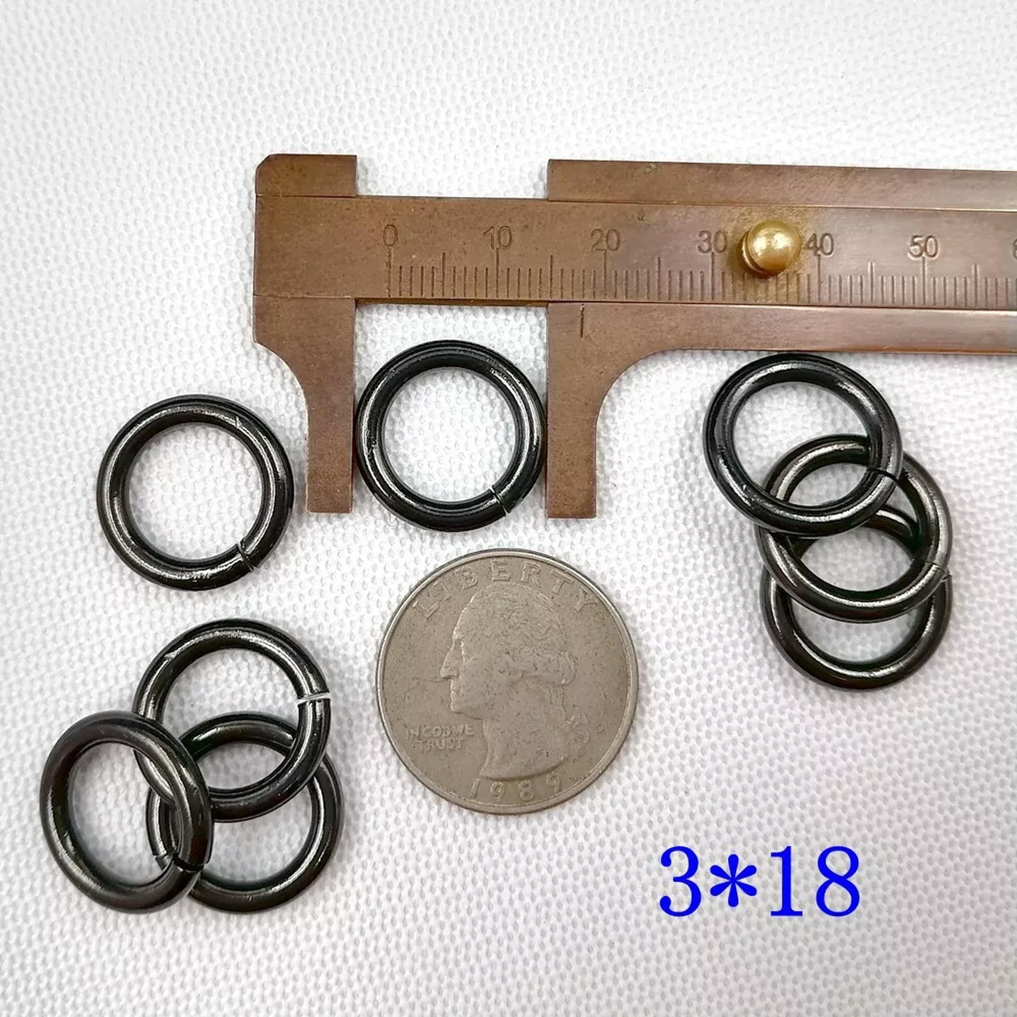 HOOUN 100pcs Black Wire Cutting Stainless steel Jump Rings Split Rings 3*18mm Huge DIY