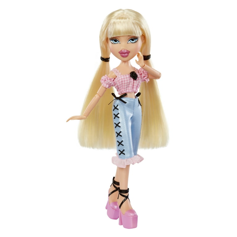 Bratz Goin' Out! Cloe Fashion Doll with Accessories - Walmart.com